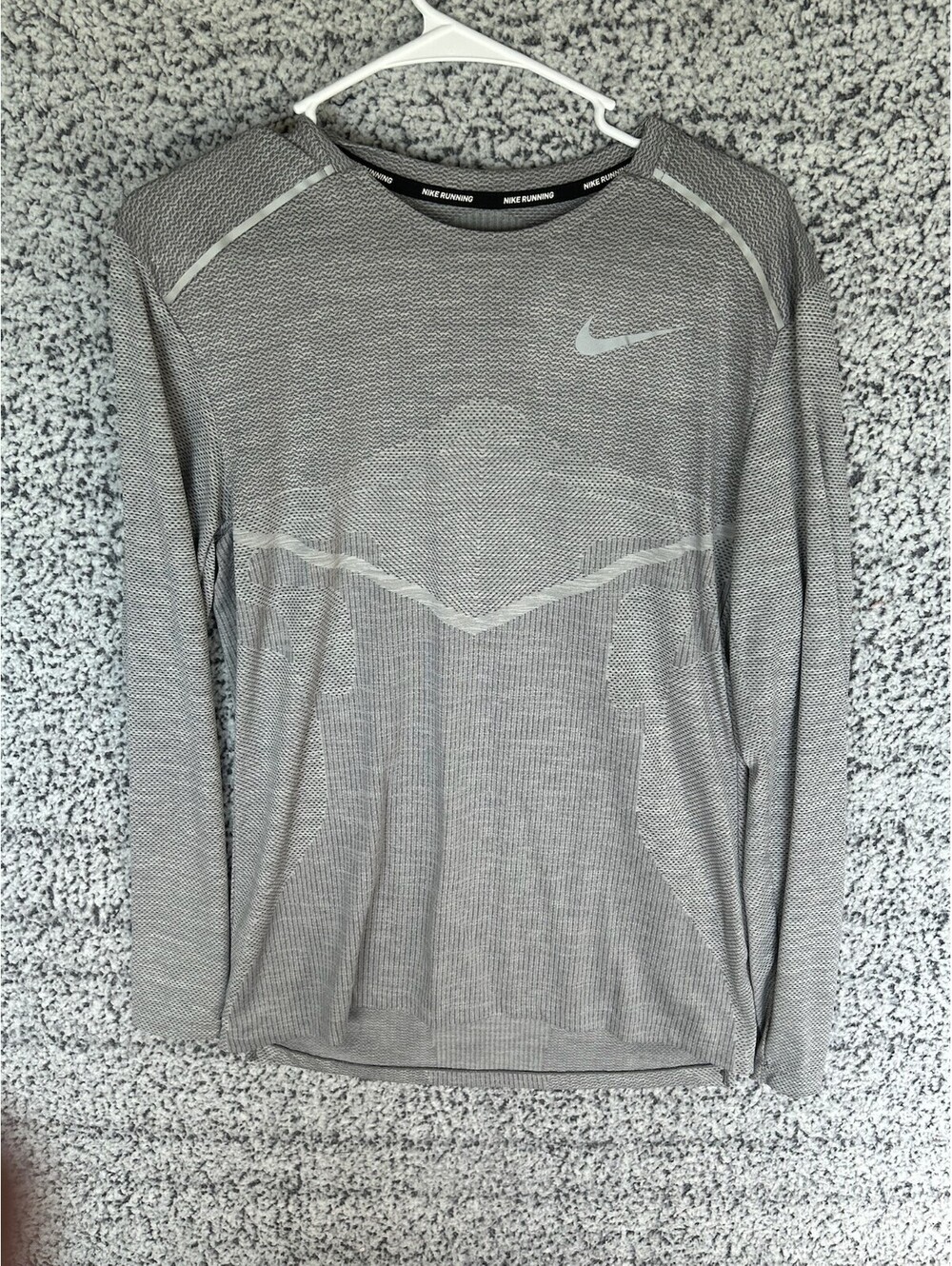 Nike Running Dri-FIT Mens S Gray Seamless Long Sleeve Running Shirt Reflective